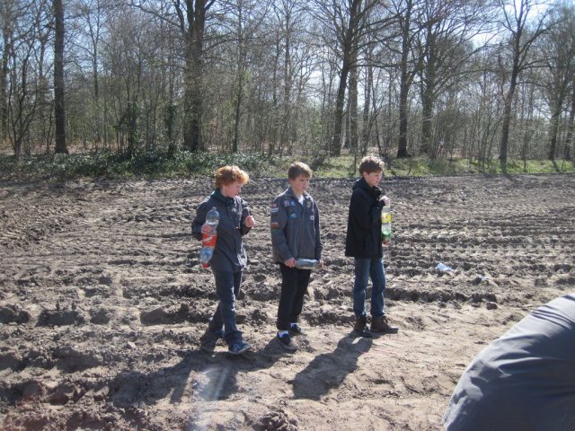 Petflesschieten luchtverkenners 2013